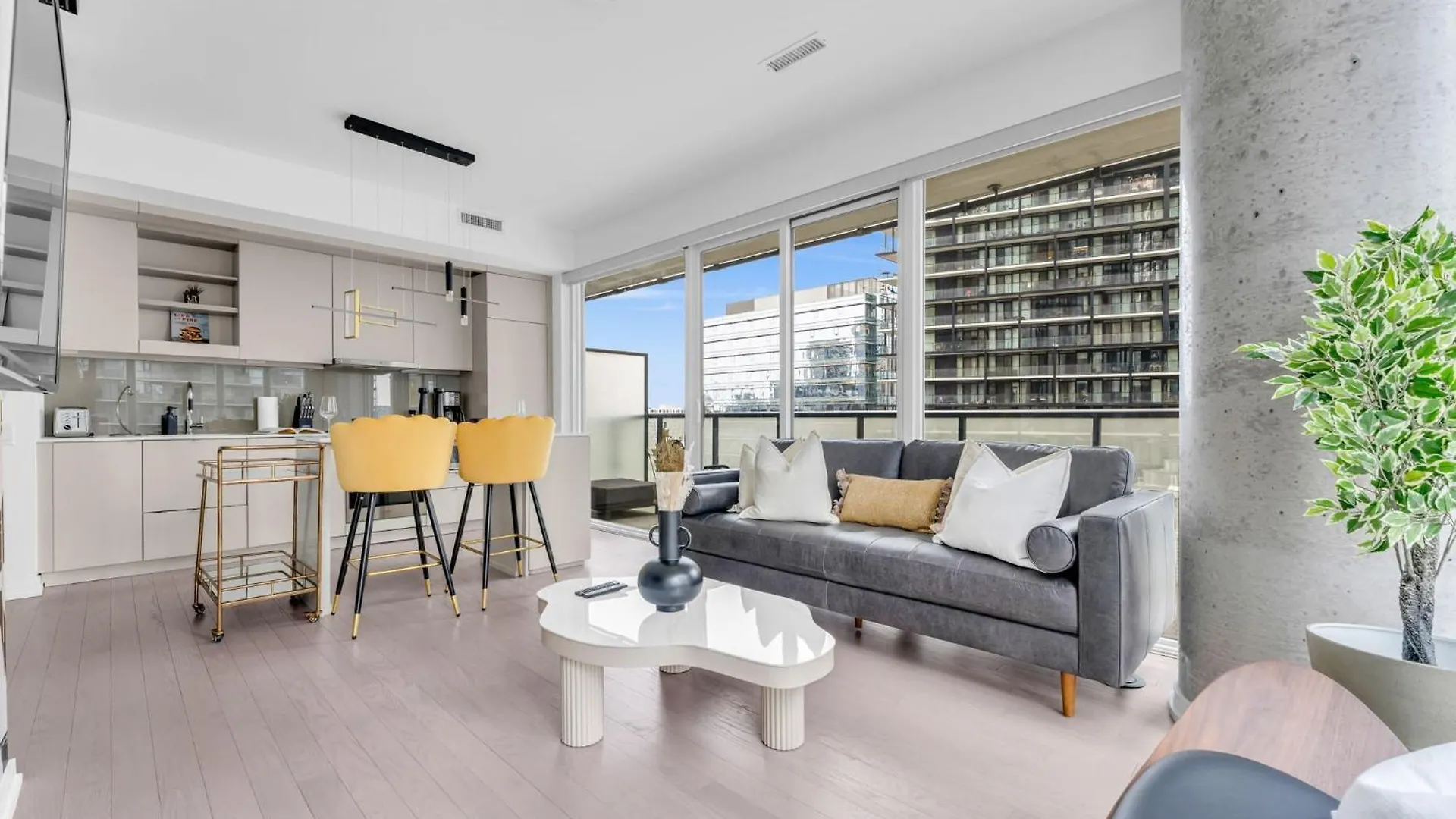 Apartment Bespoke 1Br Suite Entertainment District Toronto