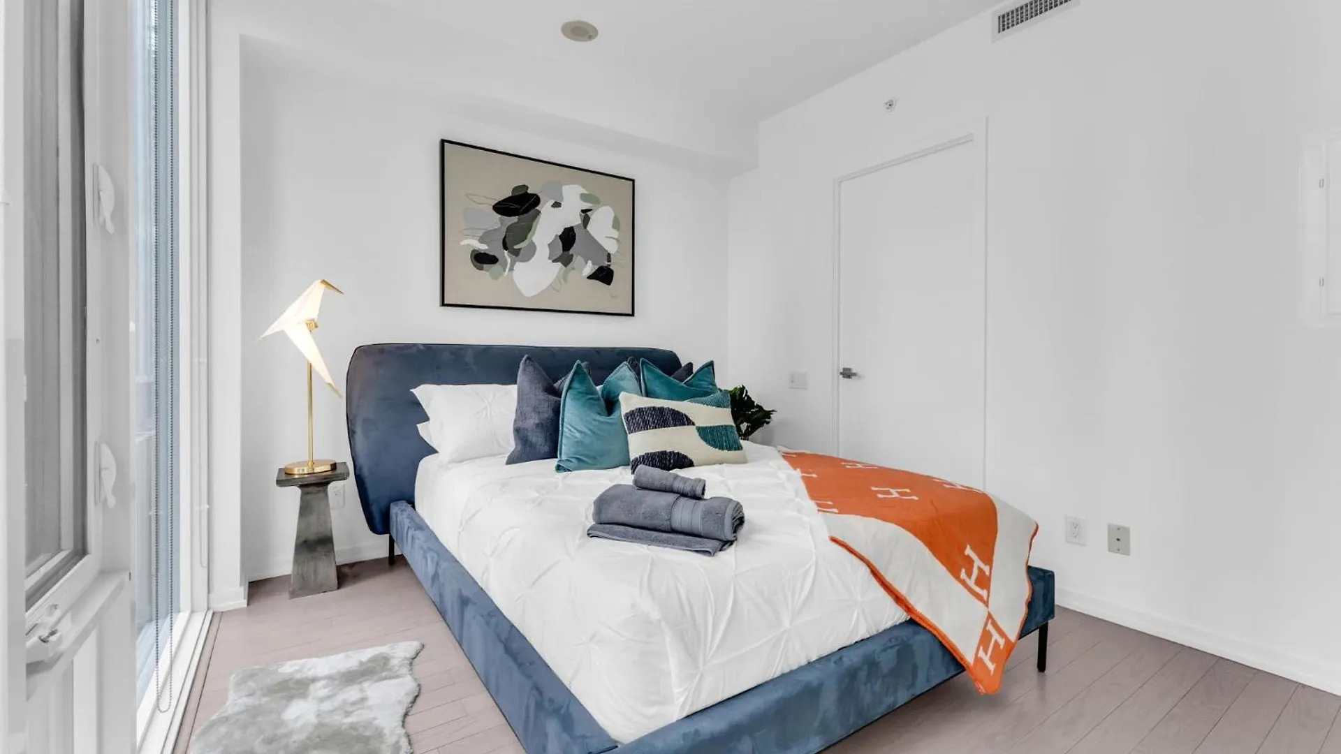 Bespoke 1Br Suite Entertainment District Toronto